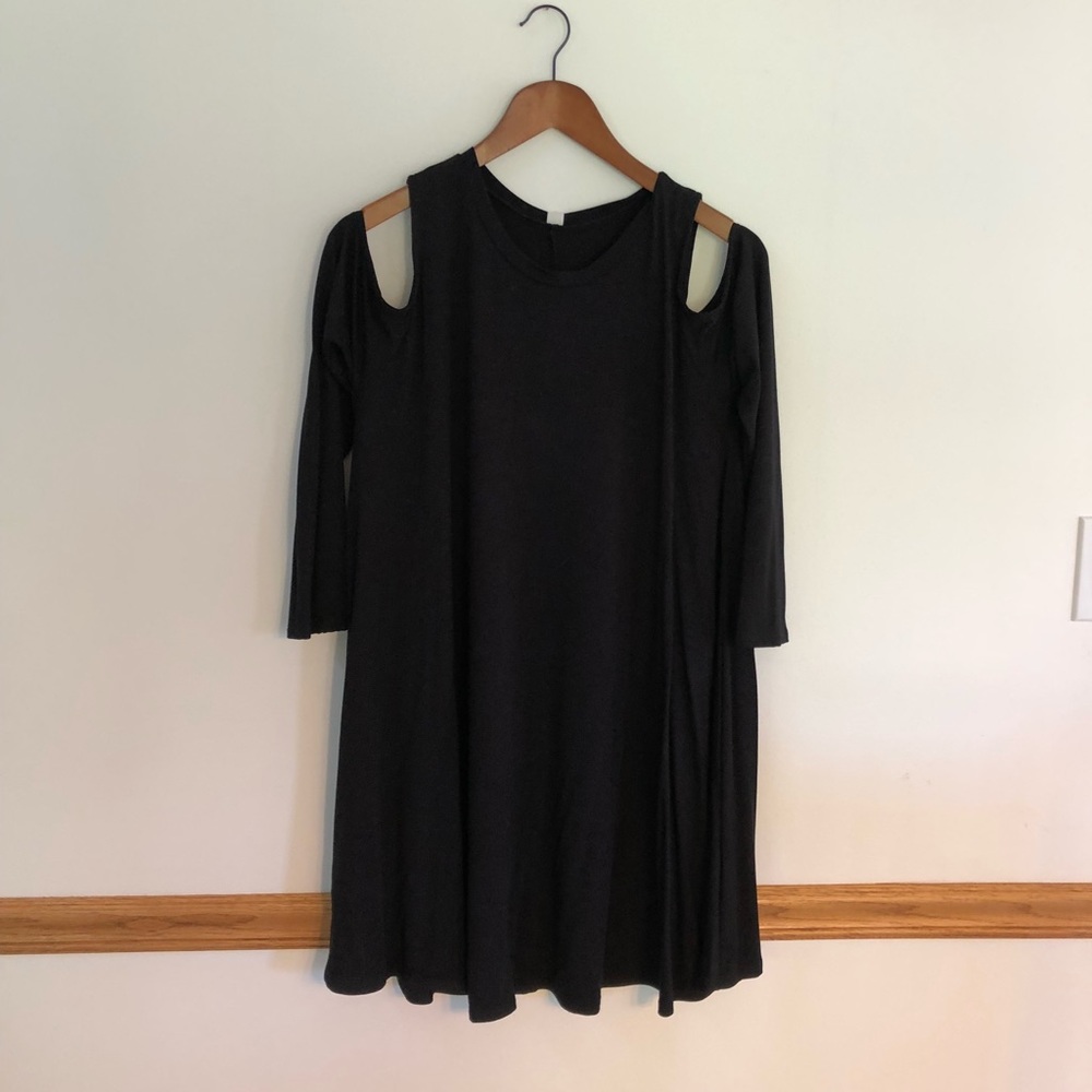 NWT JOLIE Lia Cold Shoulder Knit Dress - StitchFix